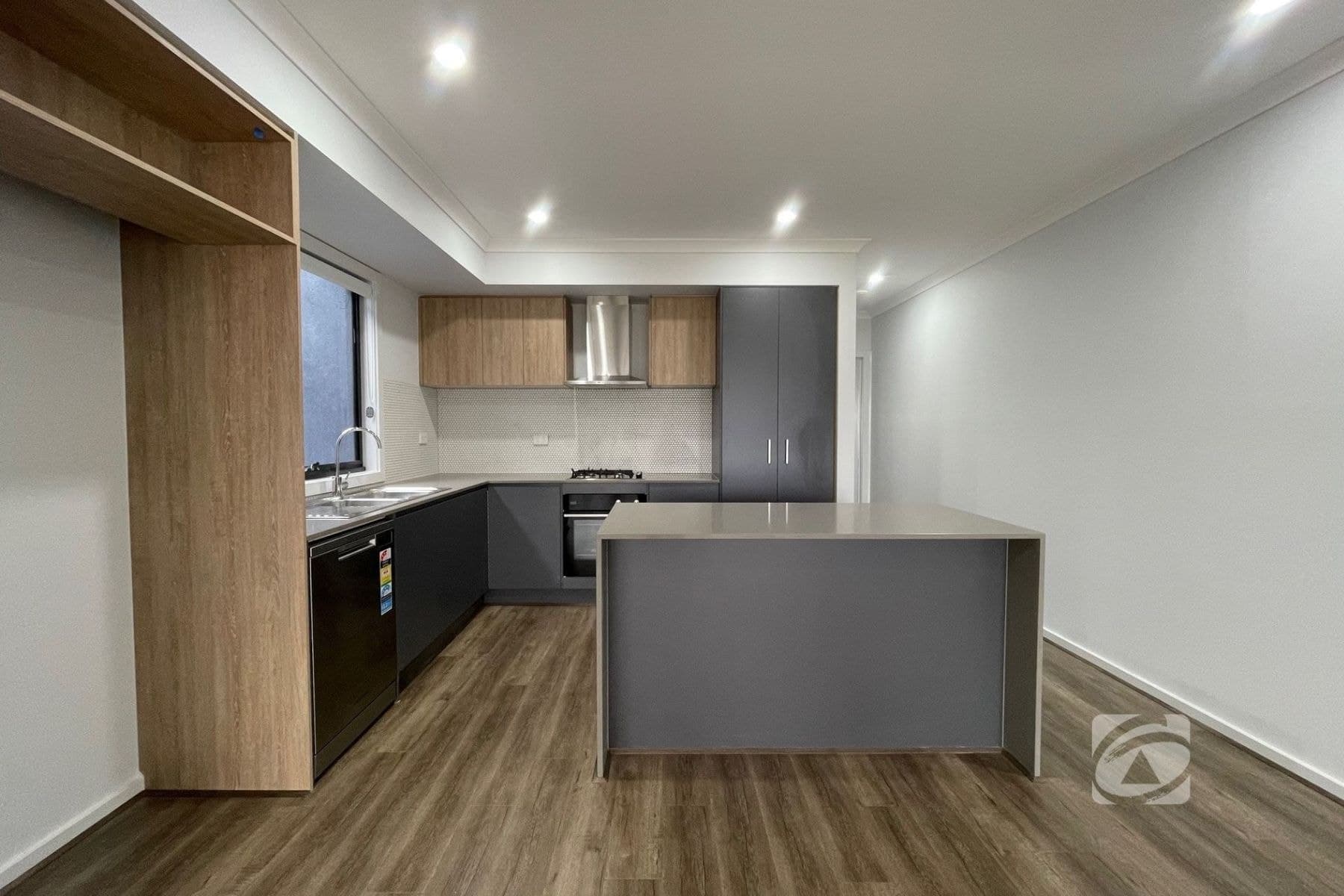 15 Guell Lane, Clyde North VIC 3978, Clyde North - Thumbnail 3