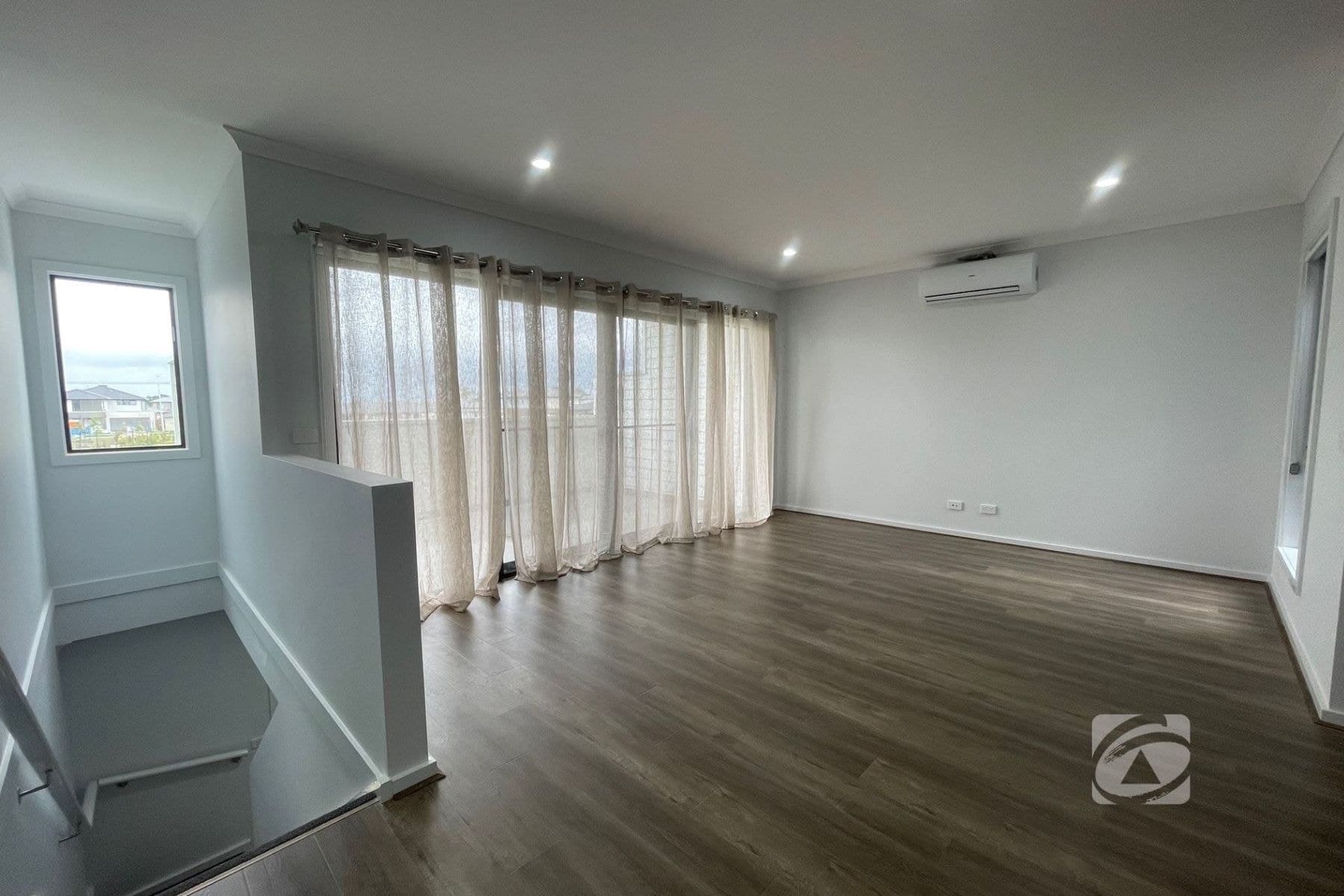 15 Guell Lane, Clyde North VIC 3978, Clyde North - Thumbnail 4