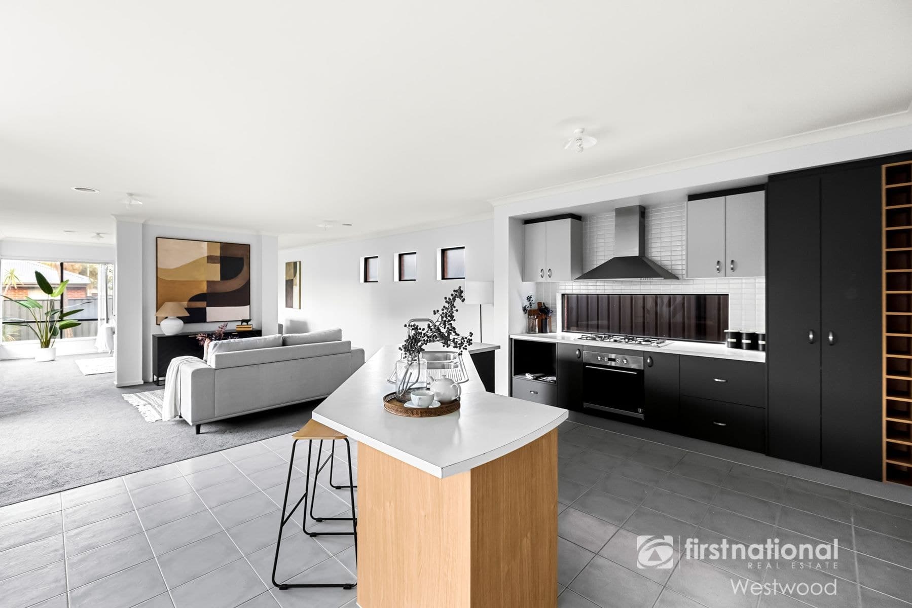 65 Innisfail Drive, Point Cook VIC 3030, Point Cook - Thumbnail 3