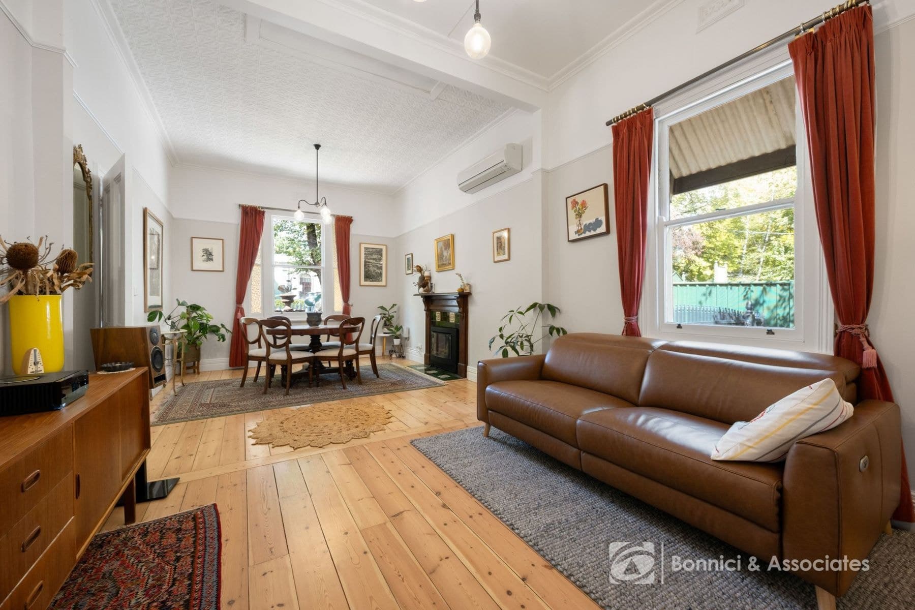 21 Loch Street, Beechworth VIC 3747, Beechworth - Thumbnail 3