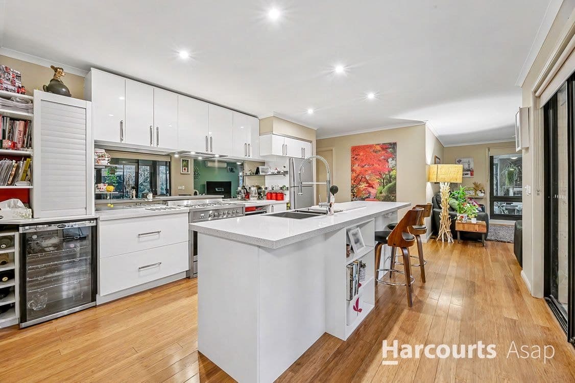 15 Osmington Circle, Narre Warren South, VIC 3805, Narre Warren South - Thumbnail 3