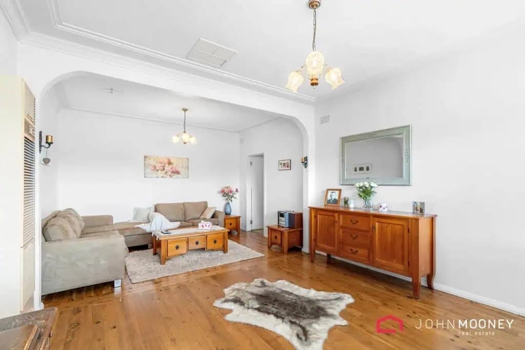 5 Binnak Place, Mount Austin NSW 2650, Mount Austin - Thumbnail 4