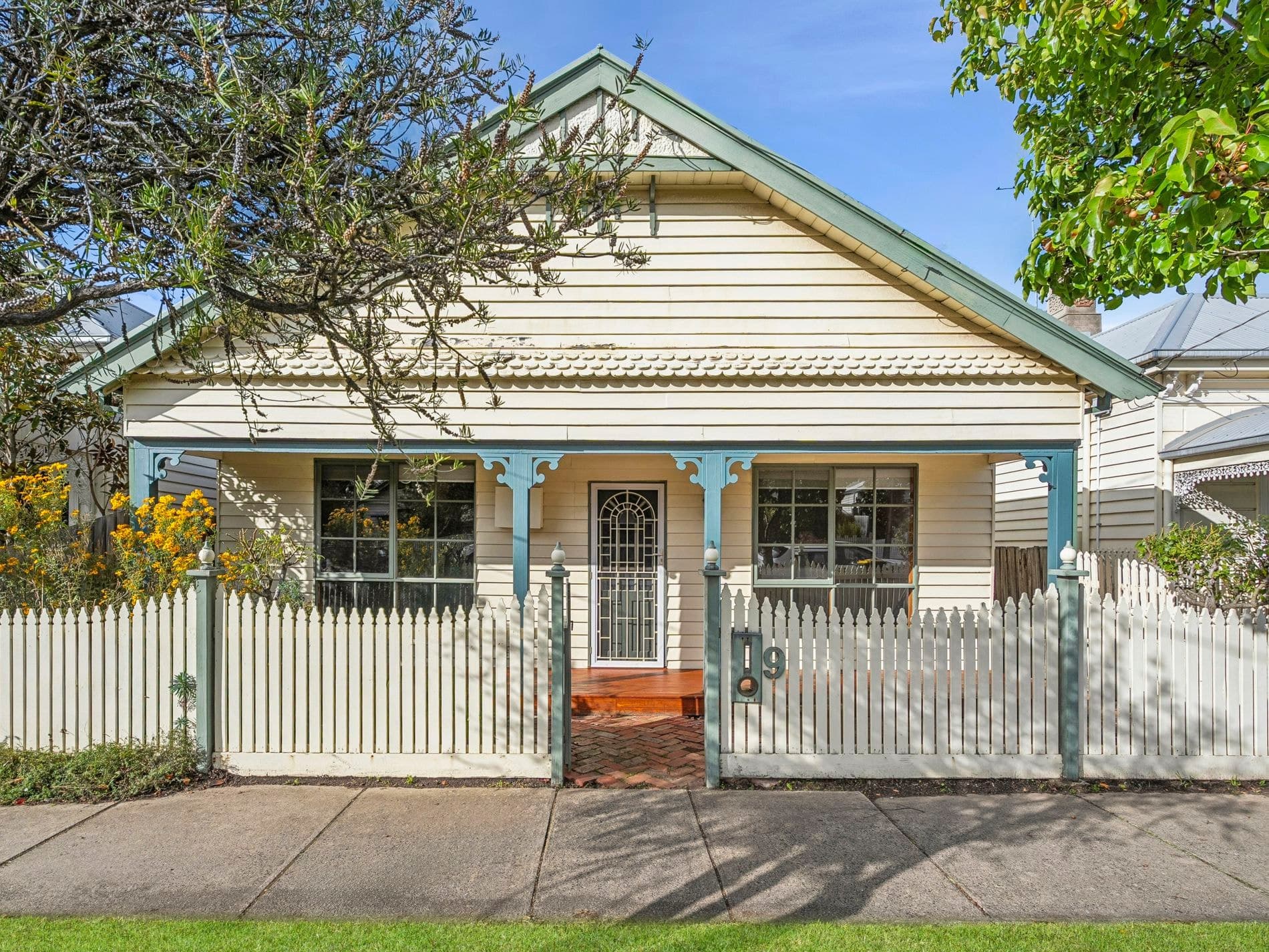9 Loch Street, East Geelong - Image 1