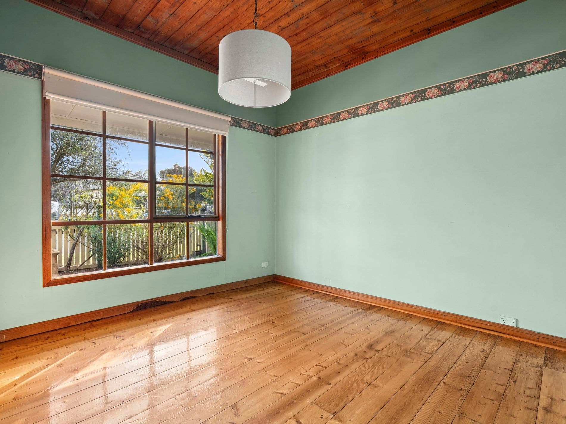 9 Loch Street, East Geelong - Thumbnail 6