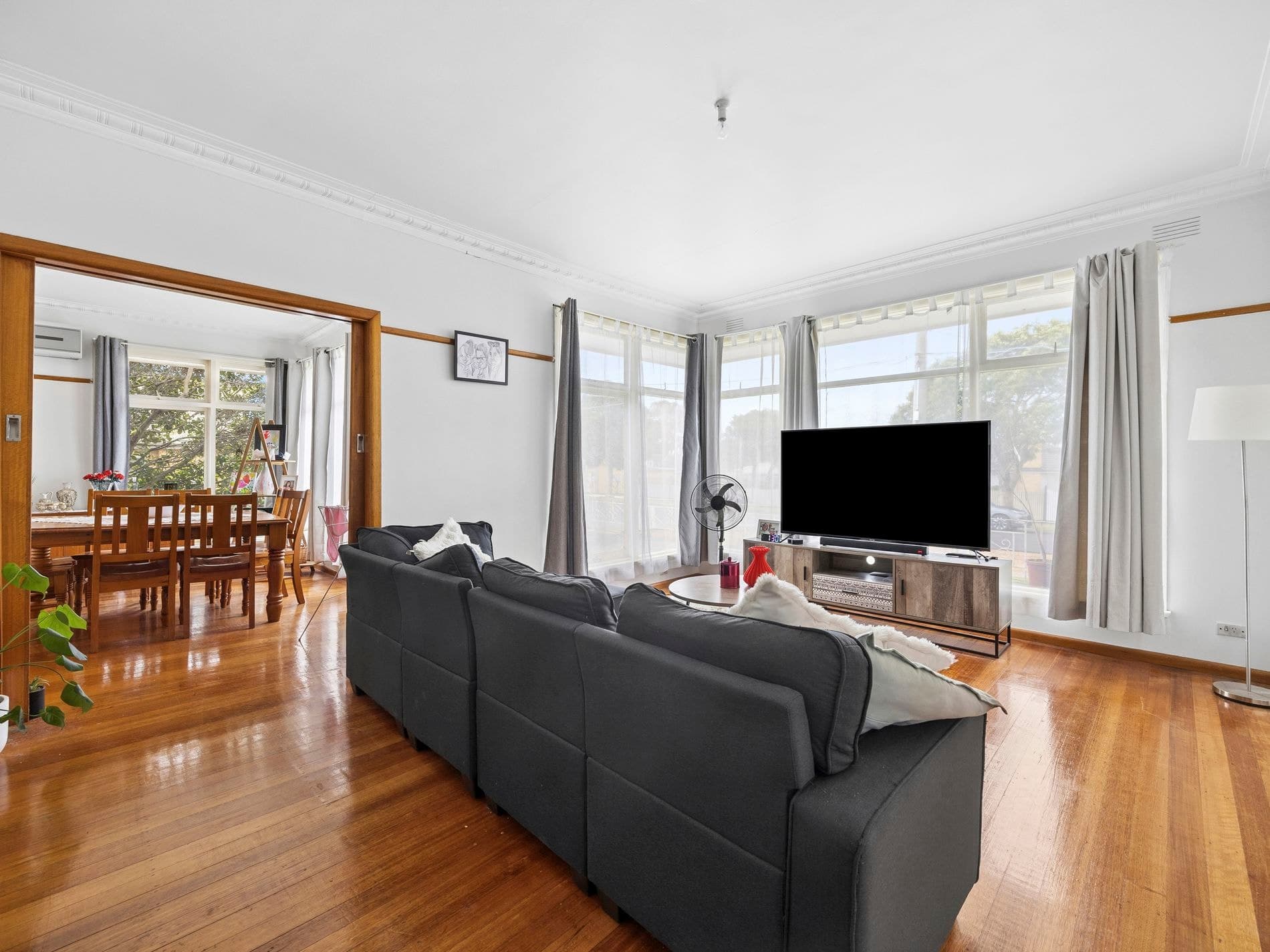 140 Vines Road, Hamlyn Heights - Thumbnail 4