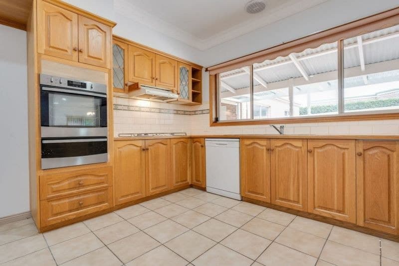 12 Hemswell Ct, Highton, VIC 3216, Highton - Thumbnail 4