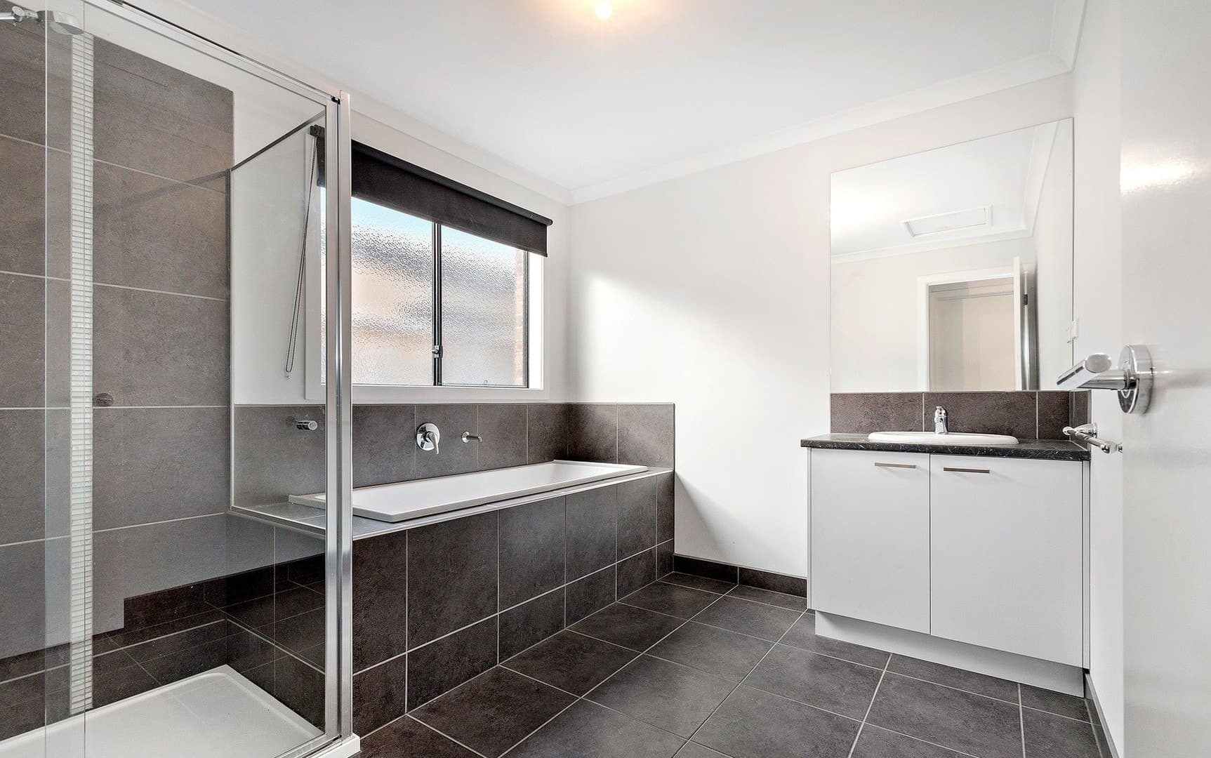 13 Ravida Avenue, Melton West, VIC 3337, Melton West - Thumbnail 4
