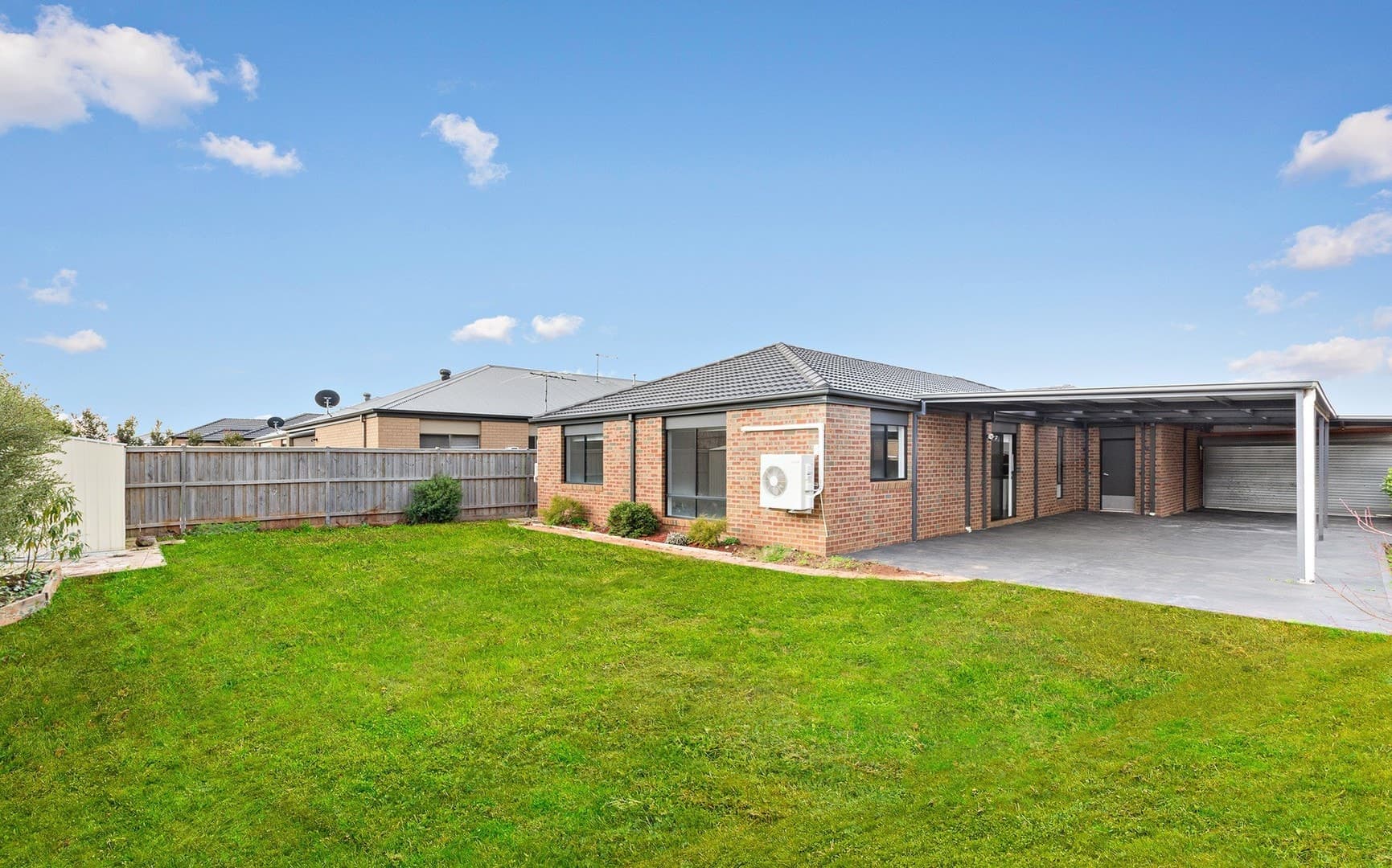 13 Ravida Avenue, Melton West, VIC 3337, Melton West - Thumbnail 6