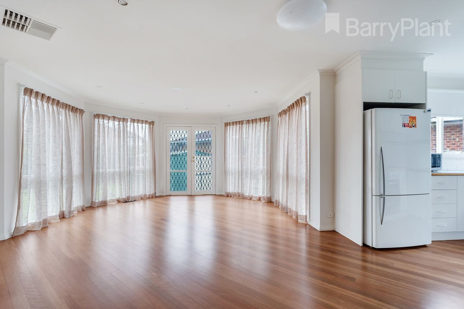 5 Rossiter Avenue, Roxburgh Park, VIC 3064, Roxburgh Park - Thumbnail 4