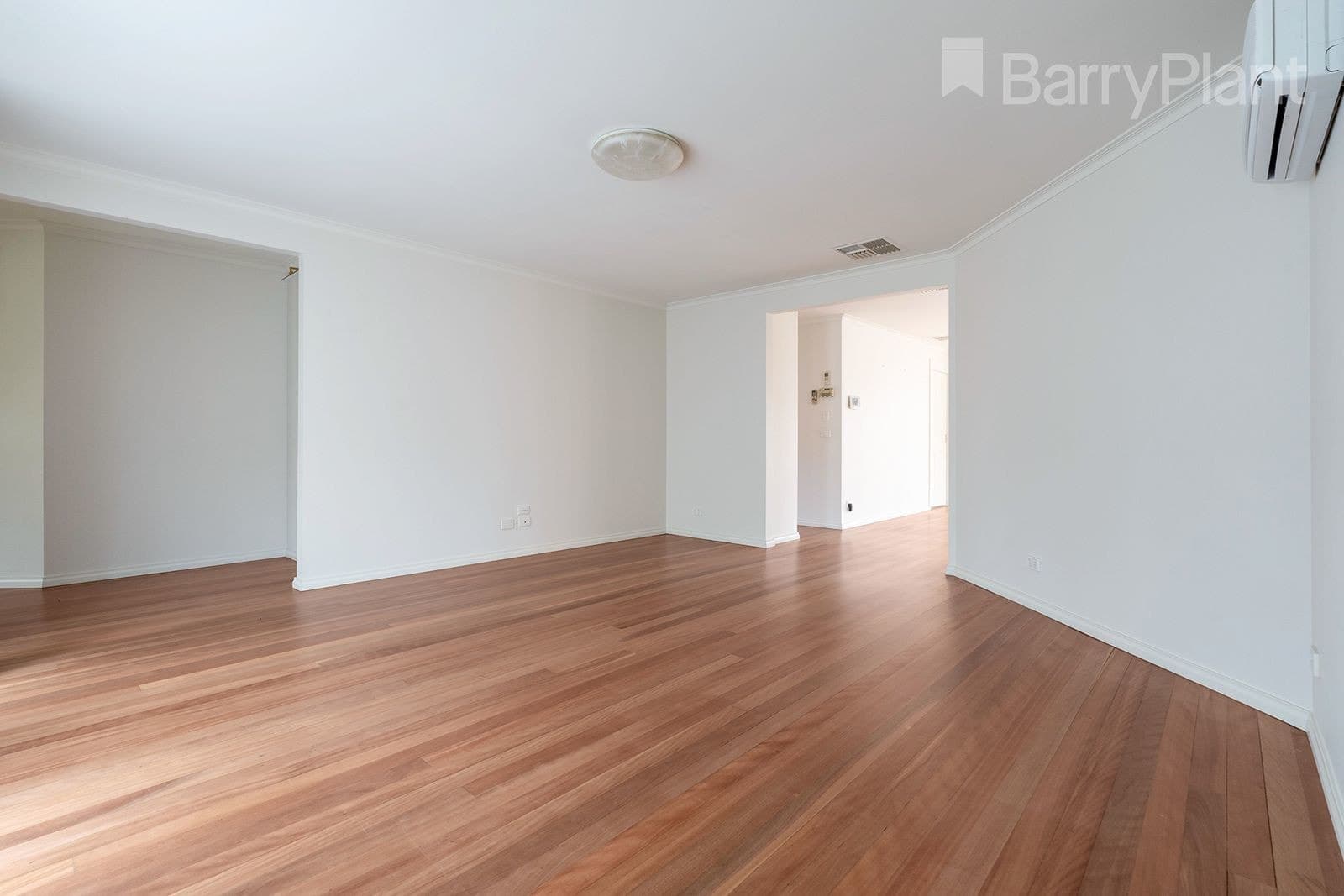 5 Rossiter Avenue, Roxburgh Park, VIC 3064, Roxburgh Park - Thumbnail 8