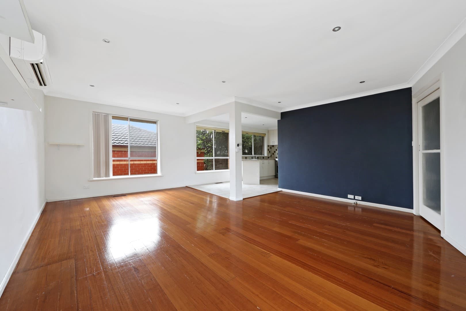 8 Vivienne Avenue, Boronia, VIC 3155, Boronia - Thumbnail 3