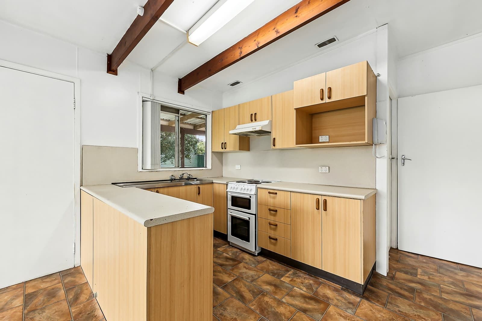 36 Dora Street, DORA CREEK, Dora Creek - Thumbnail 2