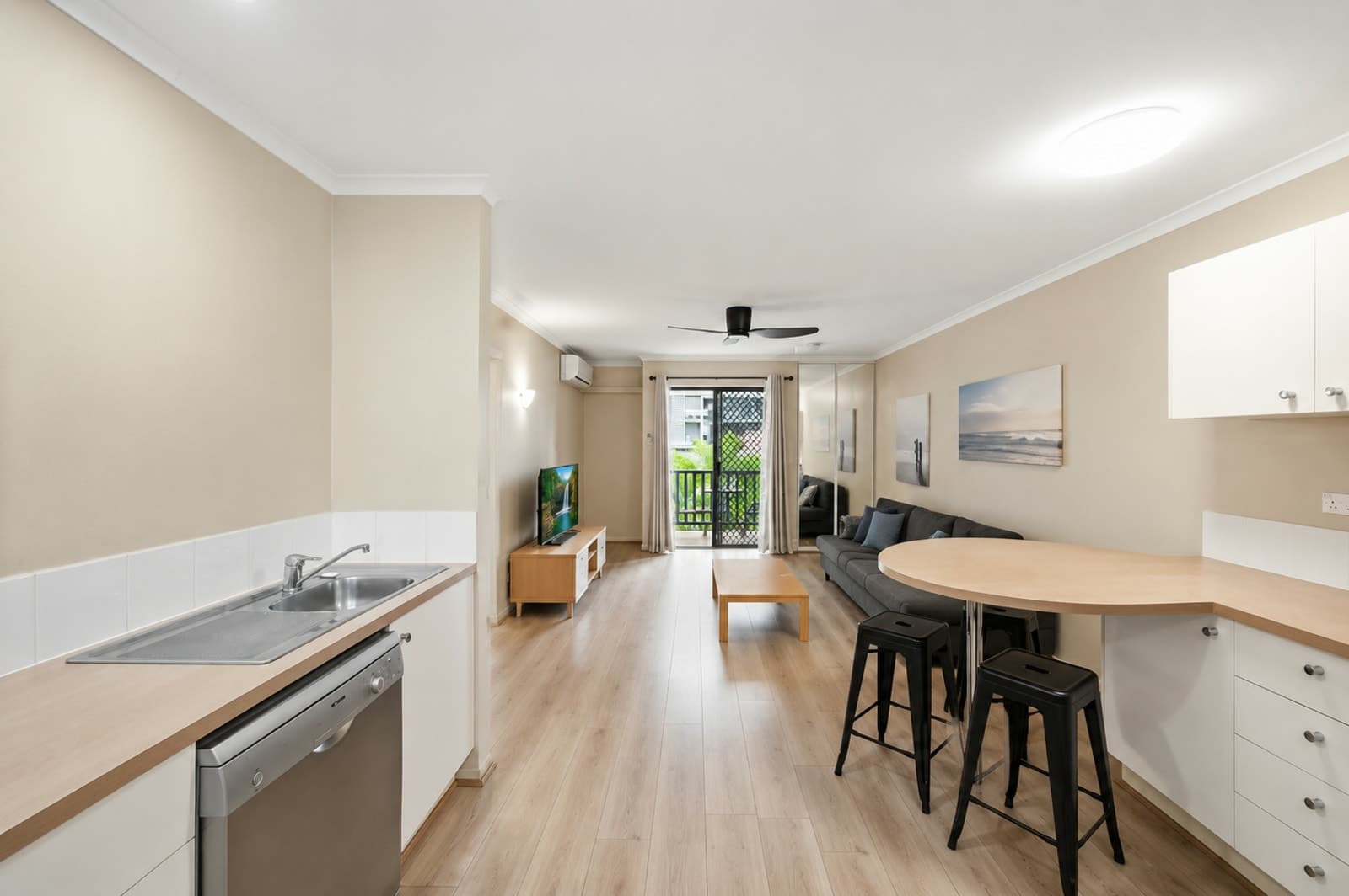19/49 Russell Street, SOUTH BRISBANE, South Brisbane - Thumbnail 3