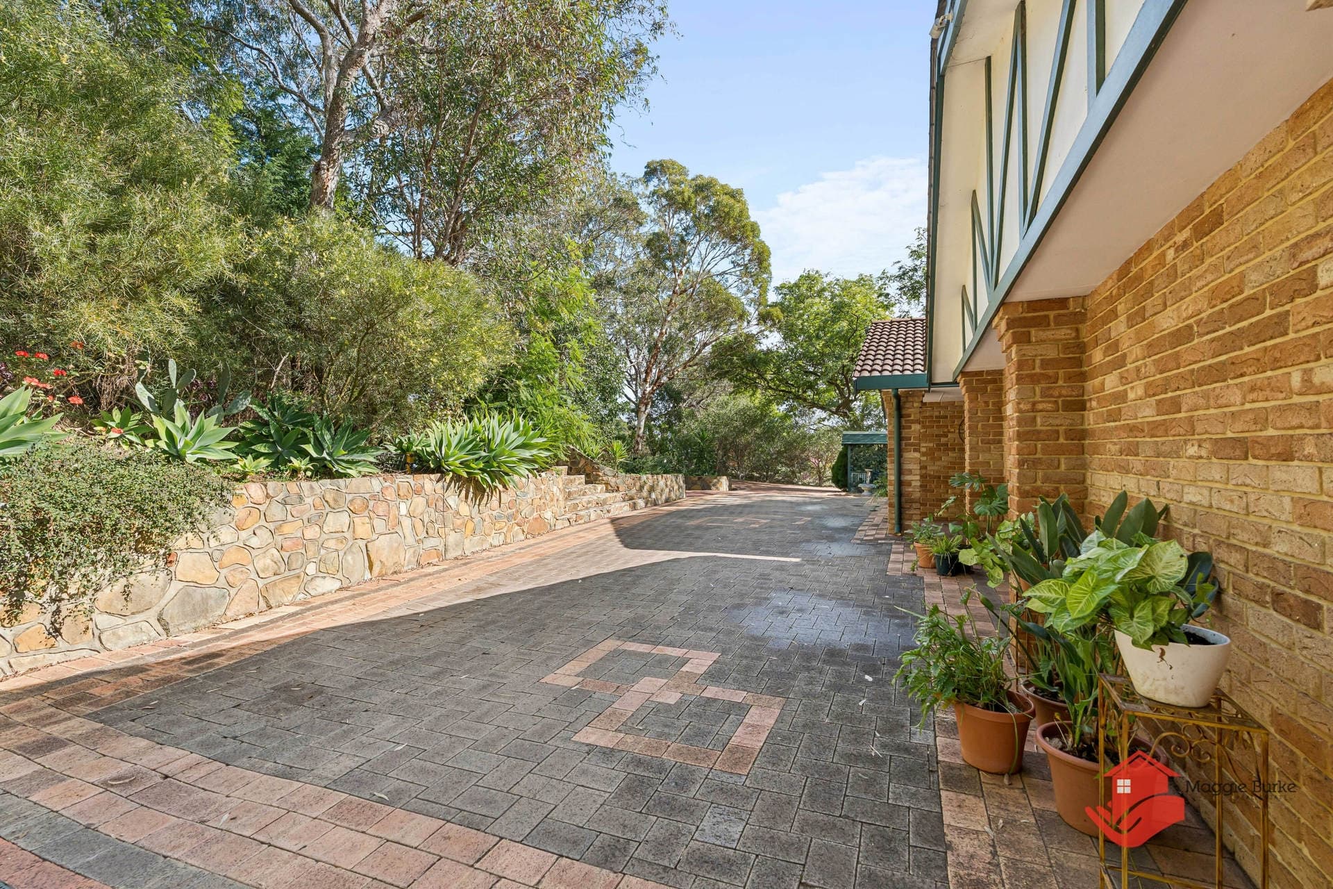 32 Rushton Terrace, Mount Nasura - Image 1