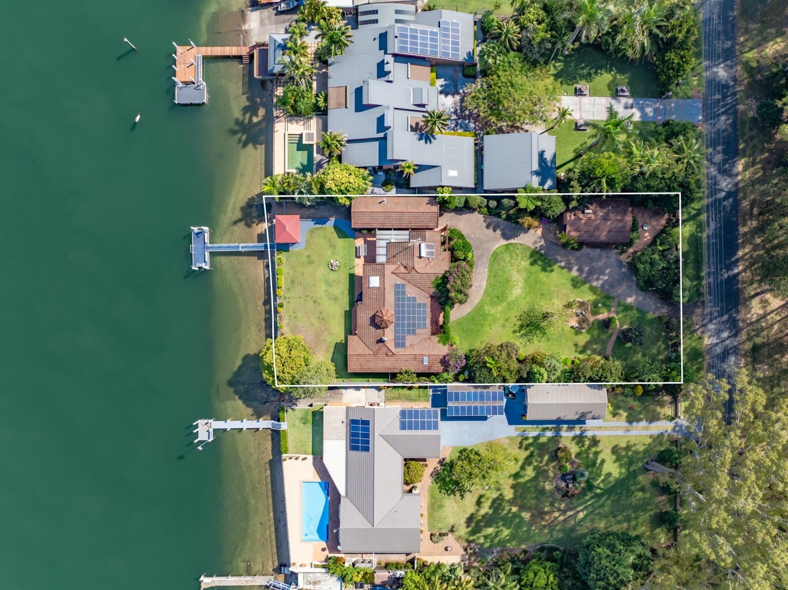 51 Riverside Drive, RIVERSIDE, Riverside - Thumbnail 3