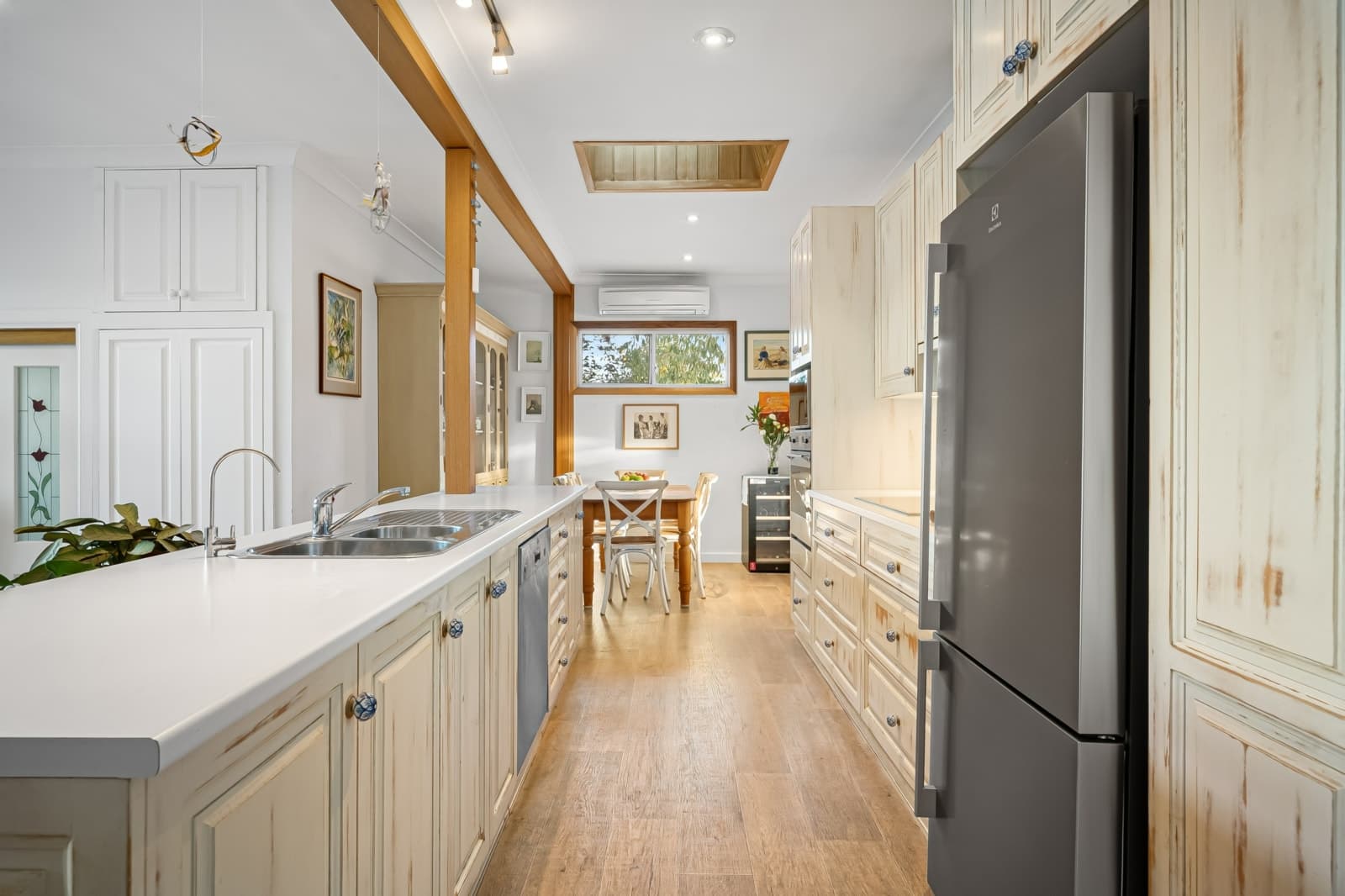16 Walker Avenue, GYMEA, Gymea - Thumbnail 4