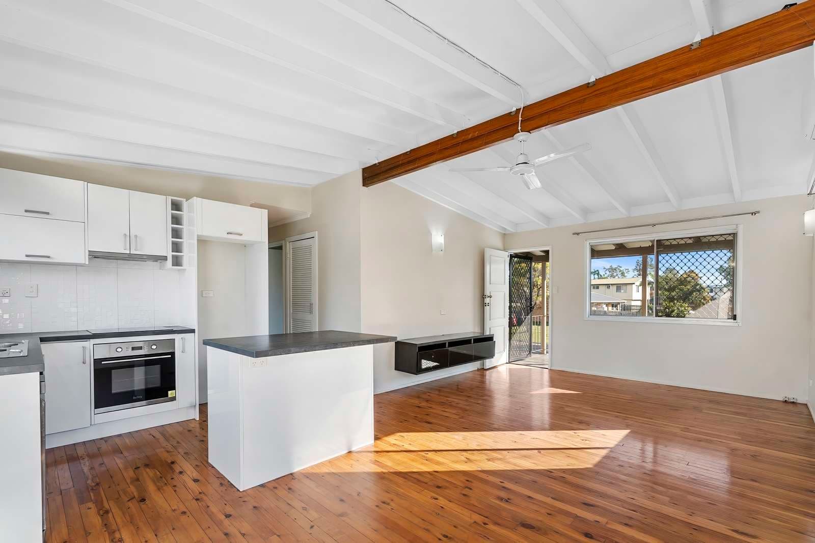 37 Dundee Drive Morayfield Qld 4506, Morayfield - Thumbnail 2