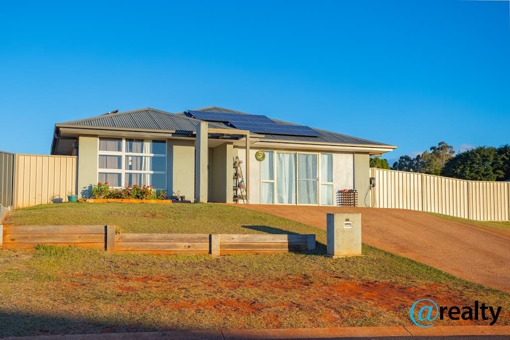 11 Jacaranda Avenue, Kingaroy, QLD, 4610, Kingaroy - Thumbnail 2
