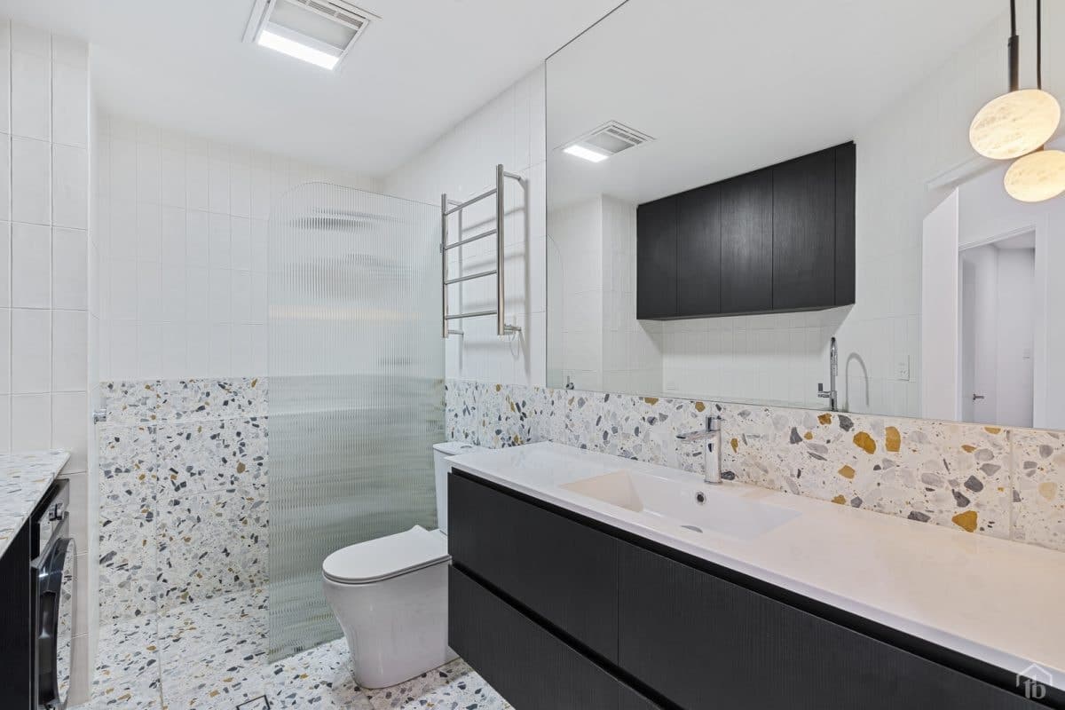8/4 Lisson Grove, Clayfield QLD 4011, Wooloowin - Thumbnail 2