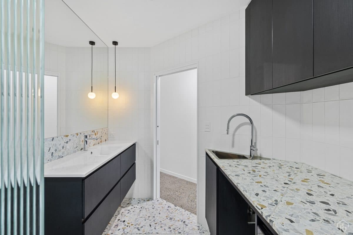8/4 Lisson Grove, Clayfield QLD 4011, Wooloowin - Thumbnail 3