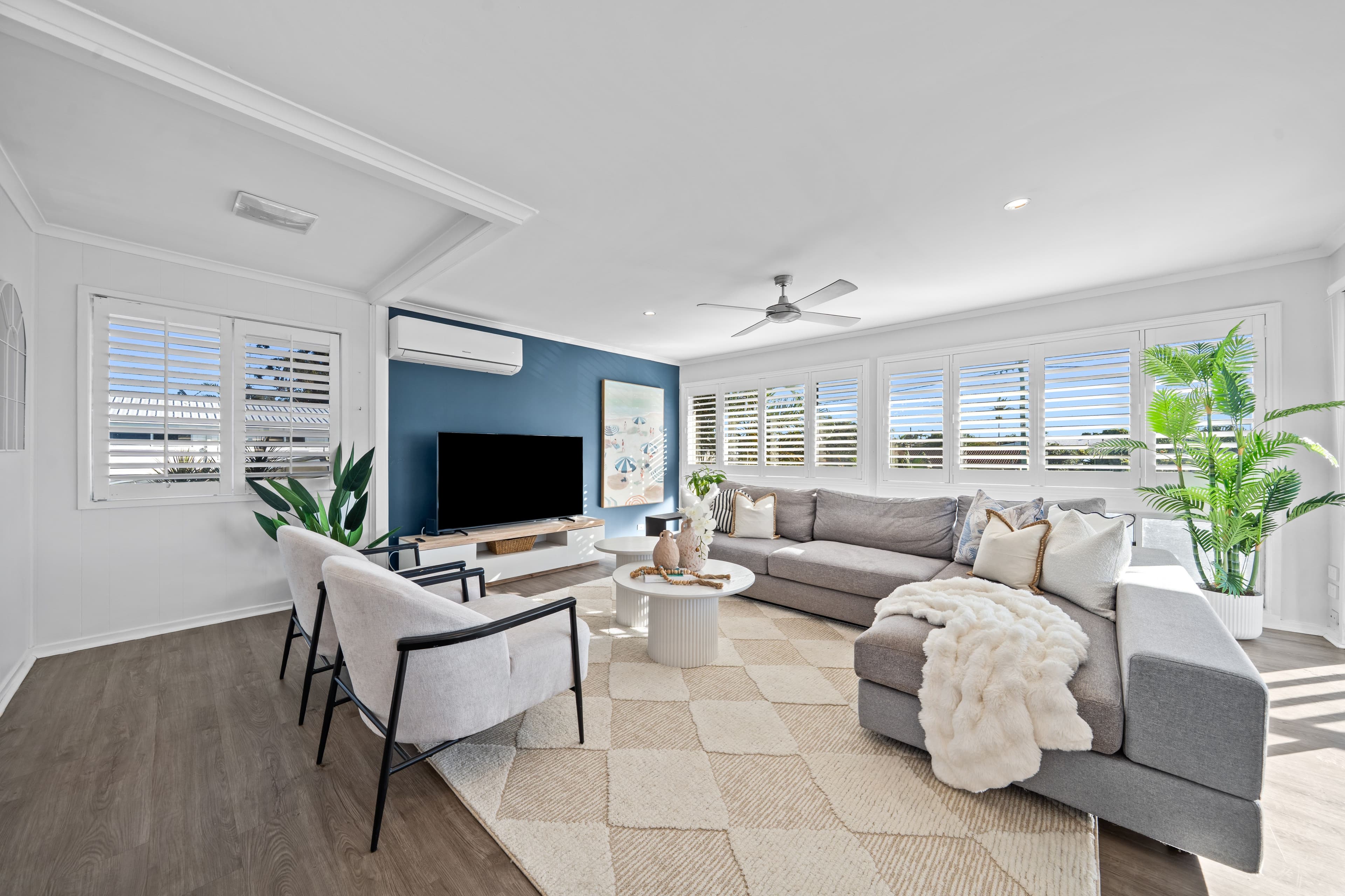 14 Kilmartin Esplanade, Biggera Waters QLD 4216, Biggera Waters - Thumbnail 2