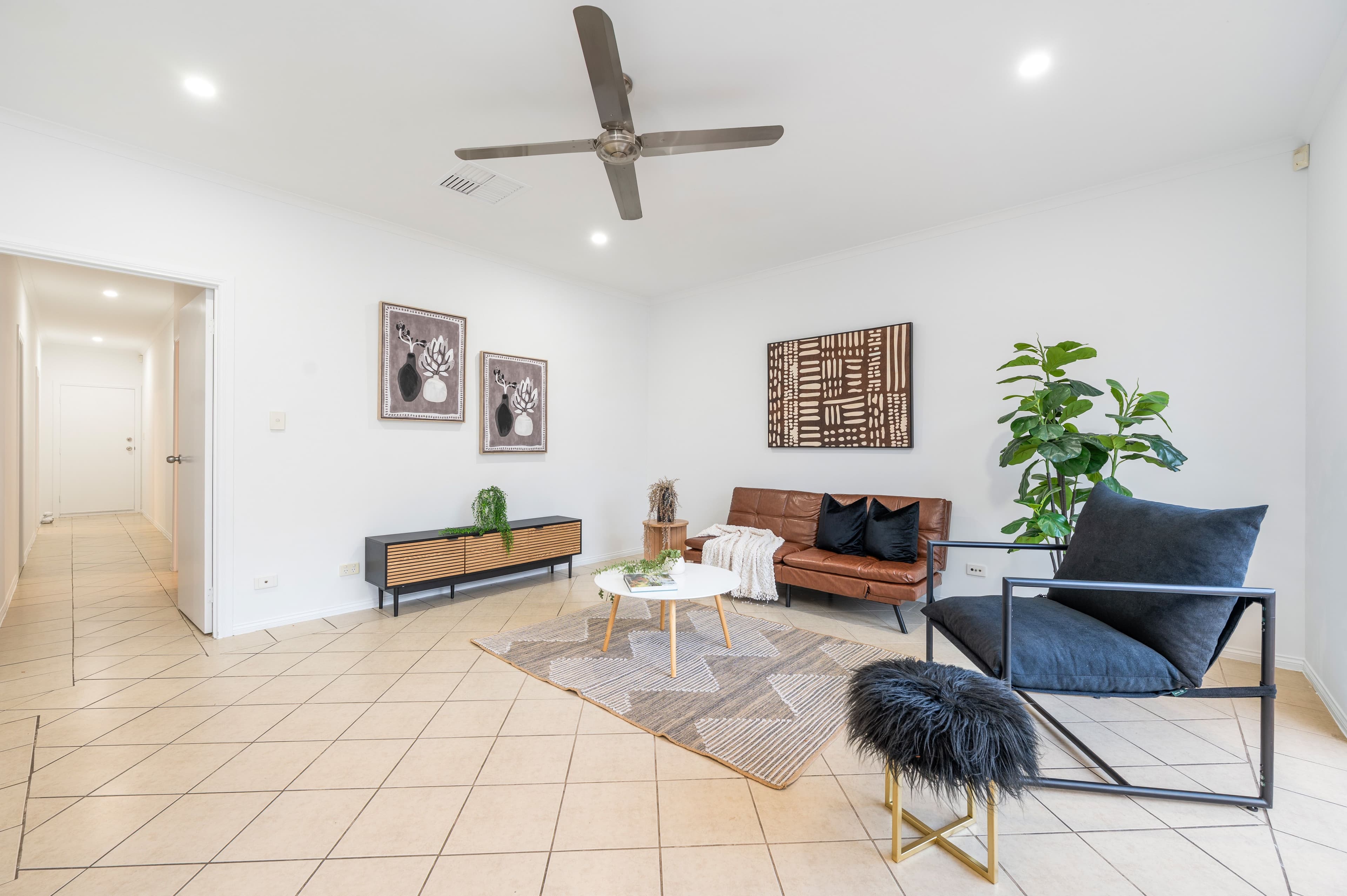 4 Lincoln Place, Mawson Lakes SA 5095, Mawson Lakes - Thumbnail 2
