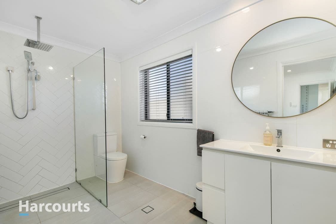 12 Eucumbene Place, ST CLAIR, NSW 2759, St Clair - Thumbnail 8