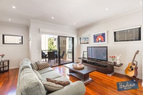 22 Rourke Lane, Kensington, VIC 3031, Kensington - Thumbnail 5