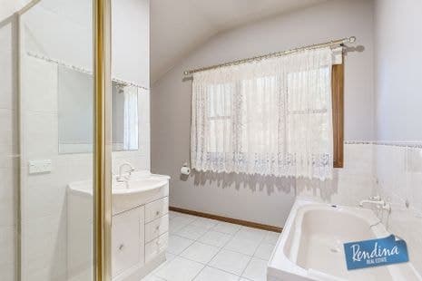 2 Ramsay Street, Aberfeldie, VIC 3040, Aberfeldie - Thumbnail 5