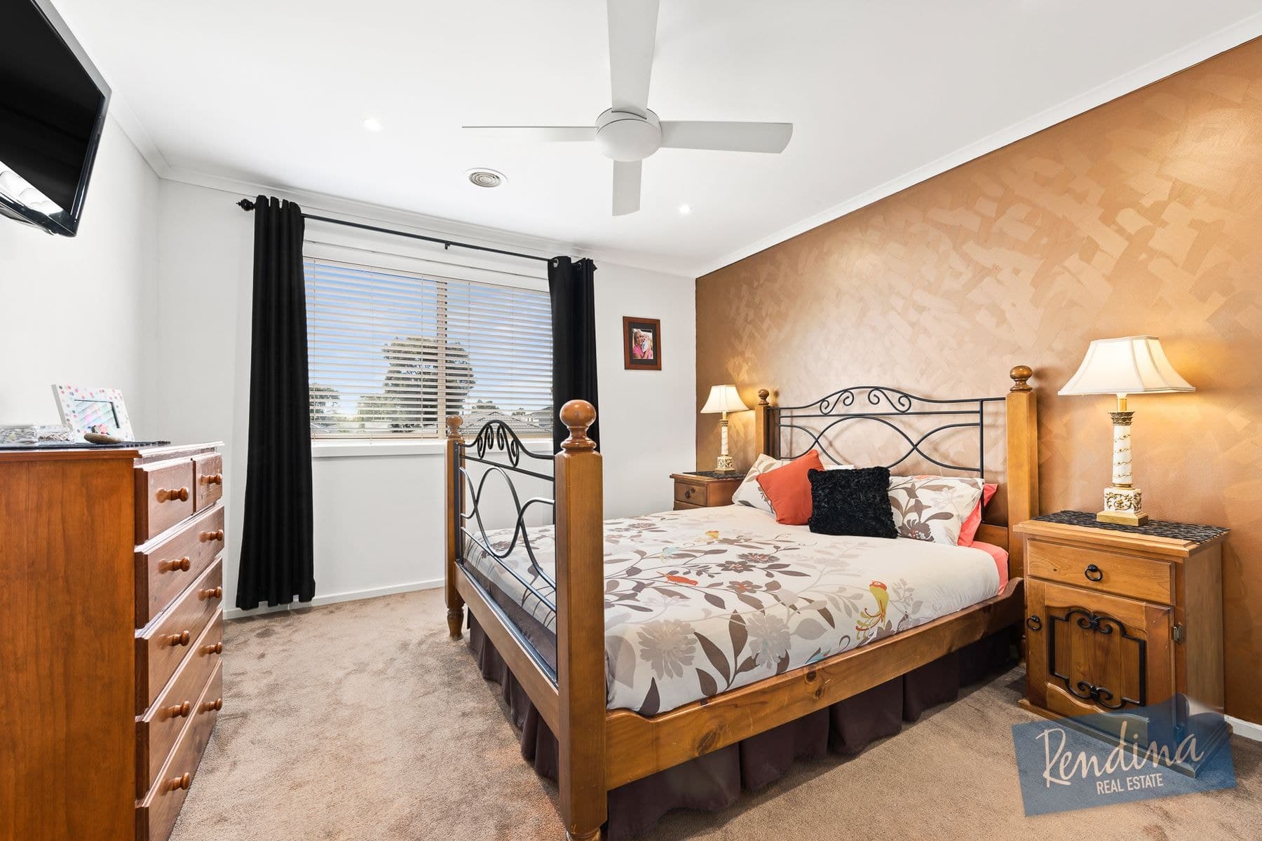 26 Amberlea Circuit, Taylors Hill, VIC 3037, Taylors Hill - Thumbnail 6