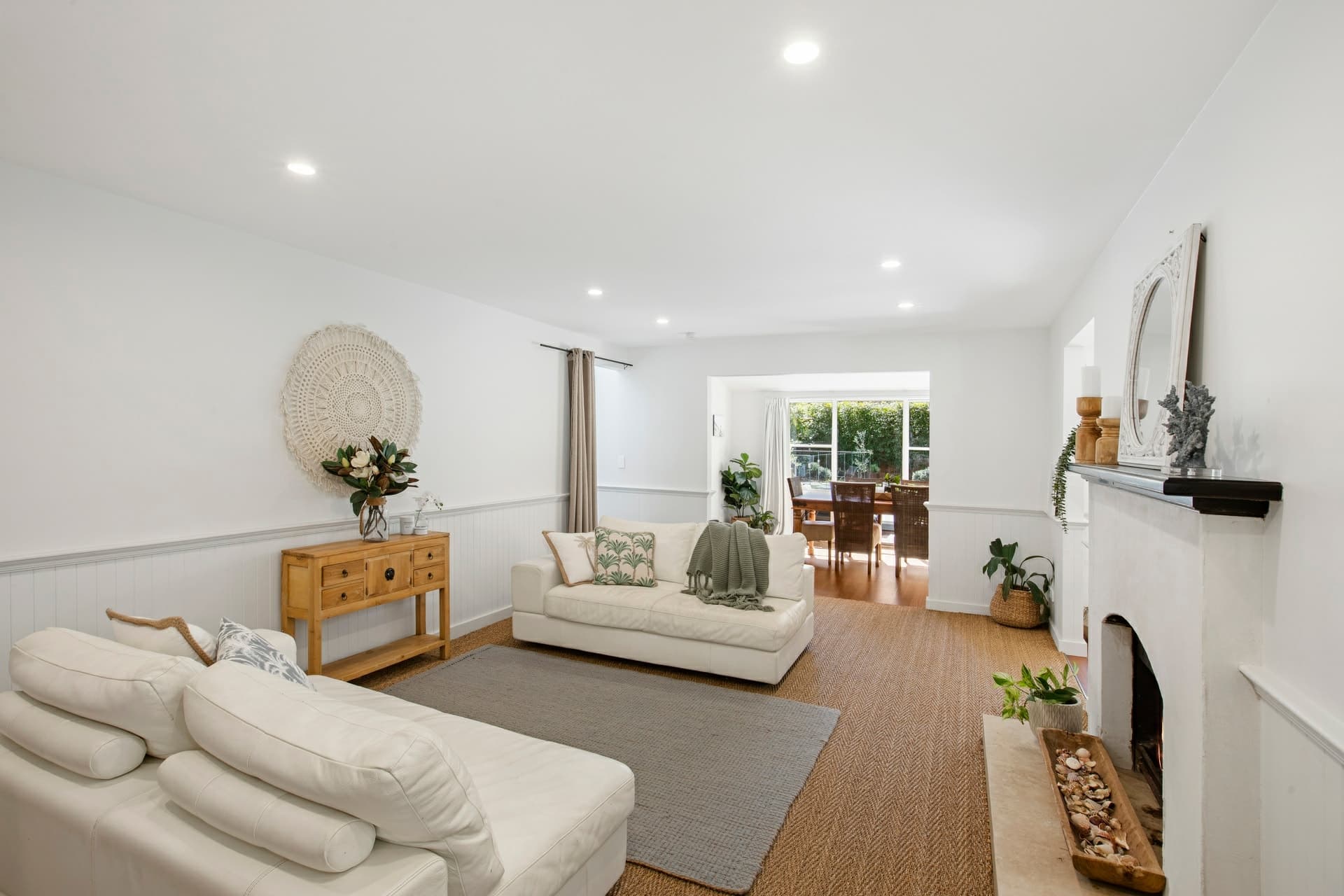 22 Coonanga Road, Avalon Beach, Avalon Beach - Thumbnail 3