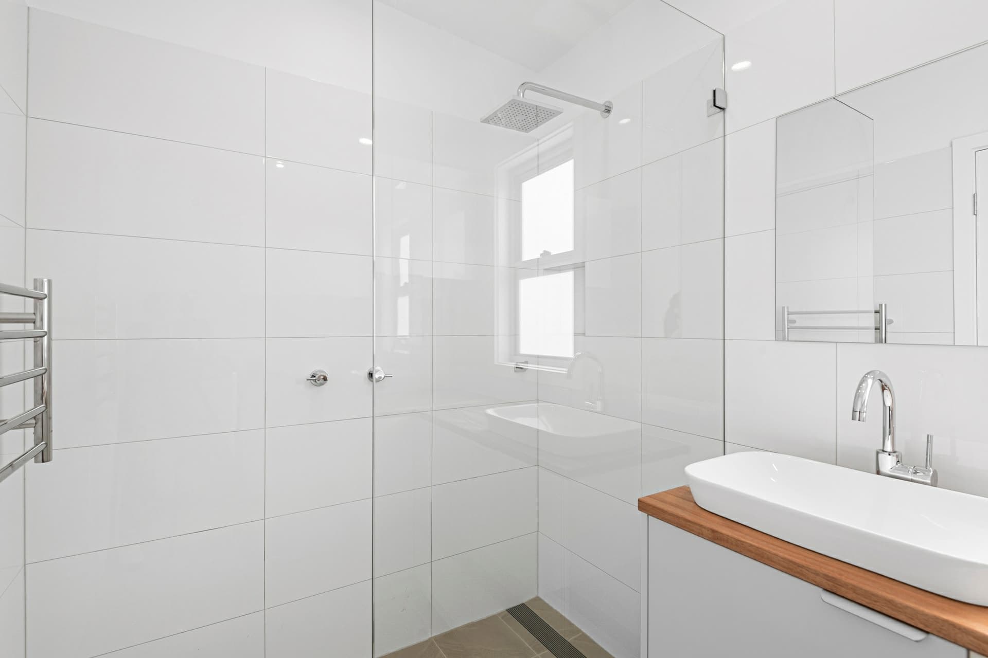 33A Wollstonecraft Avenue, Avalon Beach, Avalon Beach - Thumbnail 3