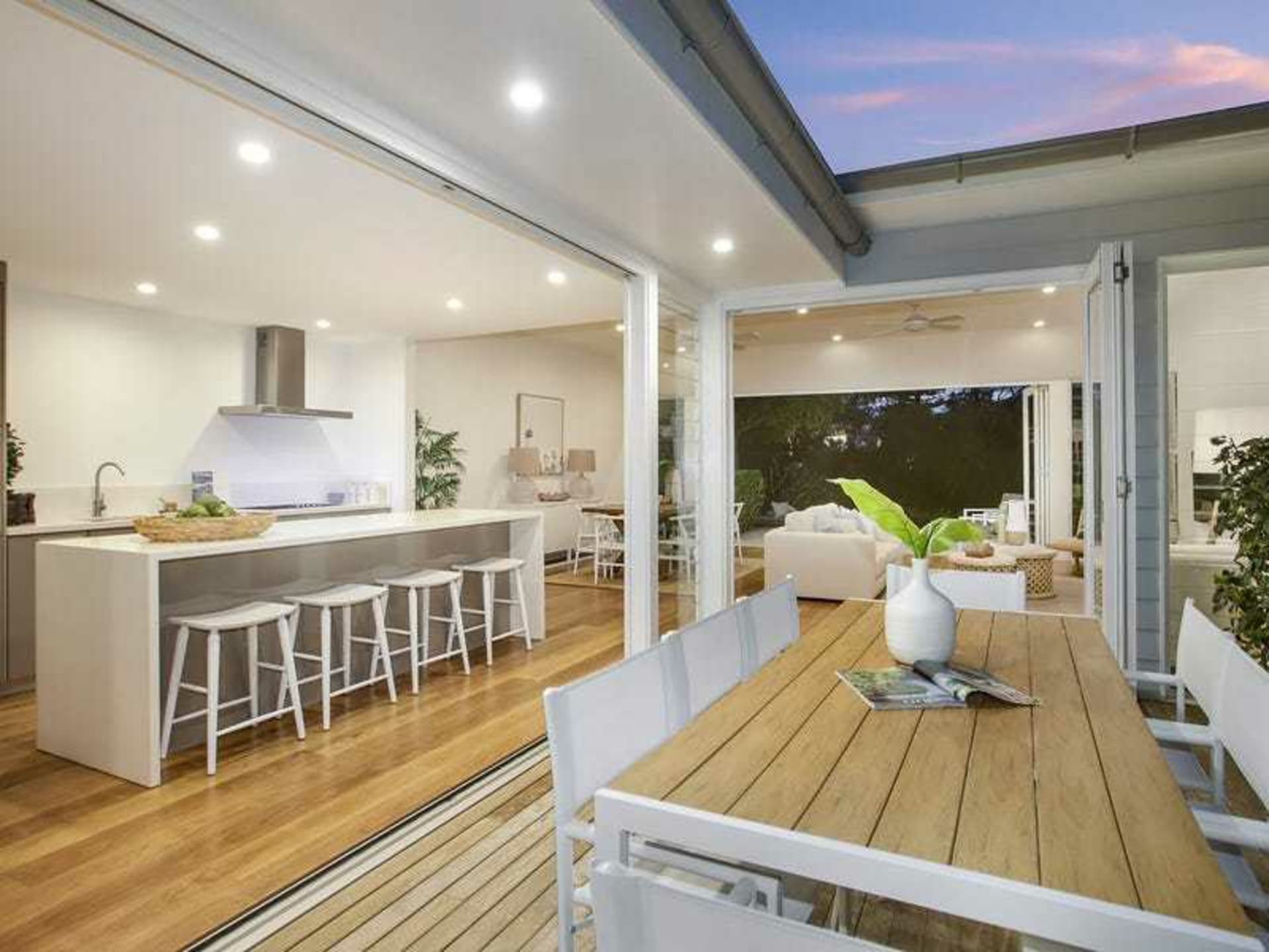 24 Albert Road Avalon Beach NSW, Avalon Beach - Thumbnail 2