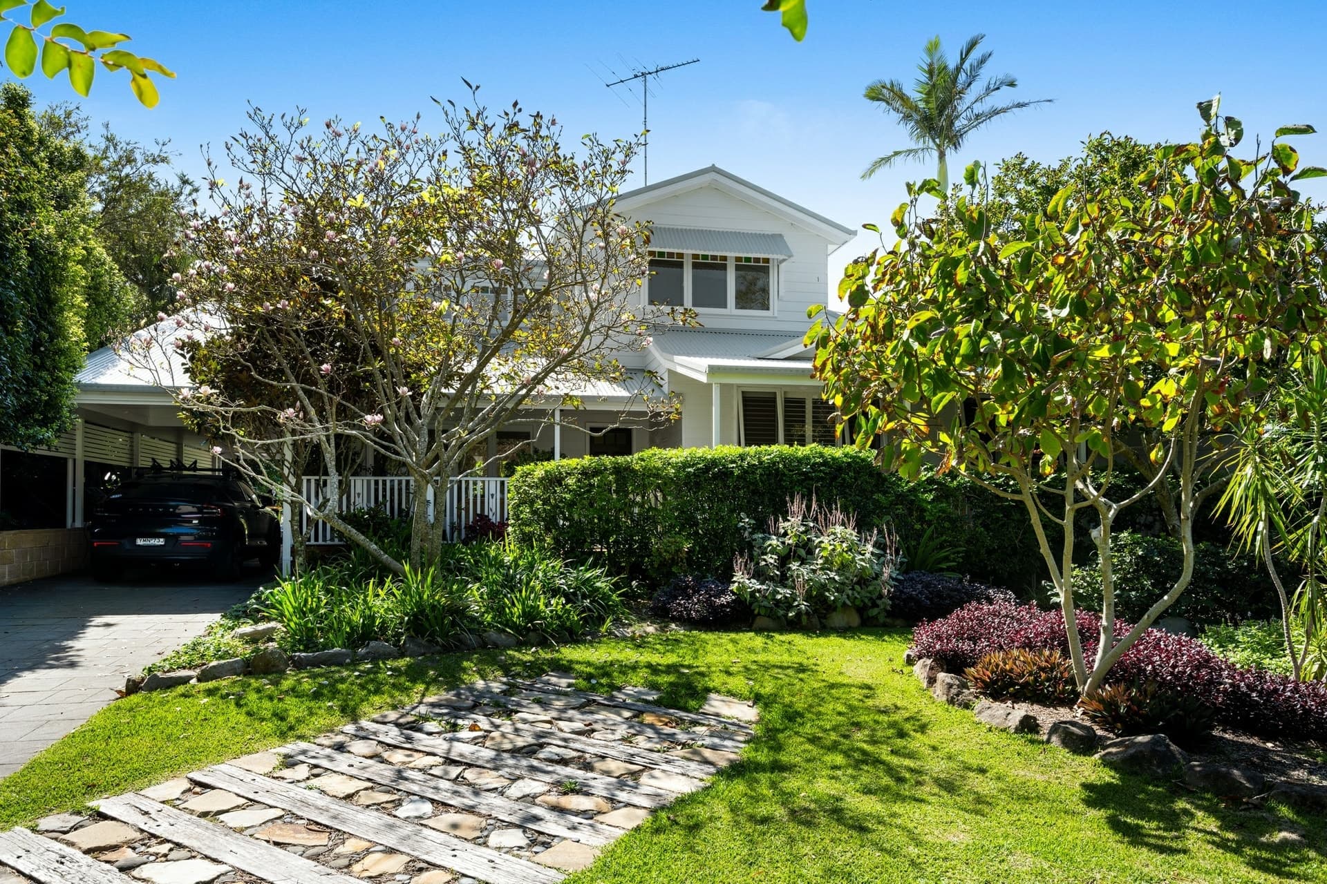 12 Catalina Crescent Avalon Beach NSW, Avalon Beach - Thumbnail 2