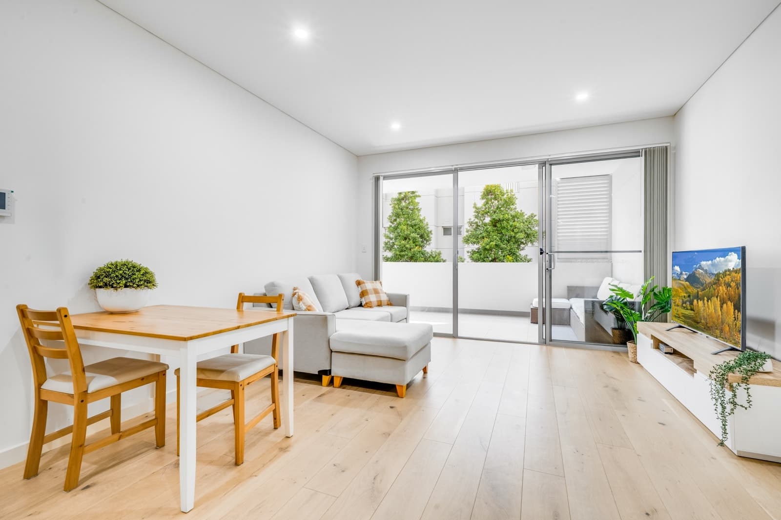 51/40 Applegum Crescent, NORTH KELLYVILLE, North Kellyville - Thumbnail 4