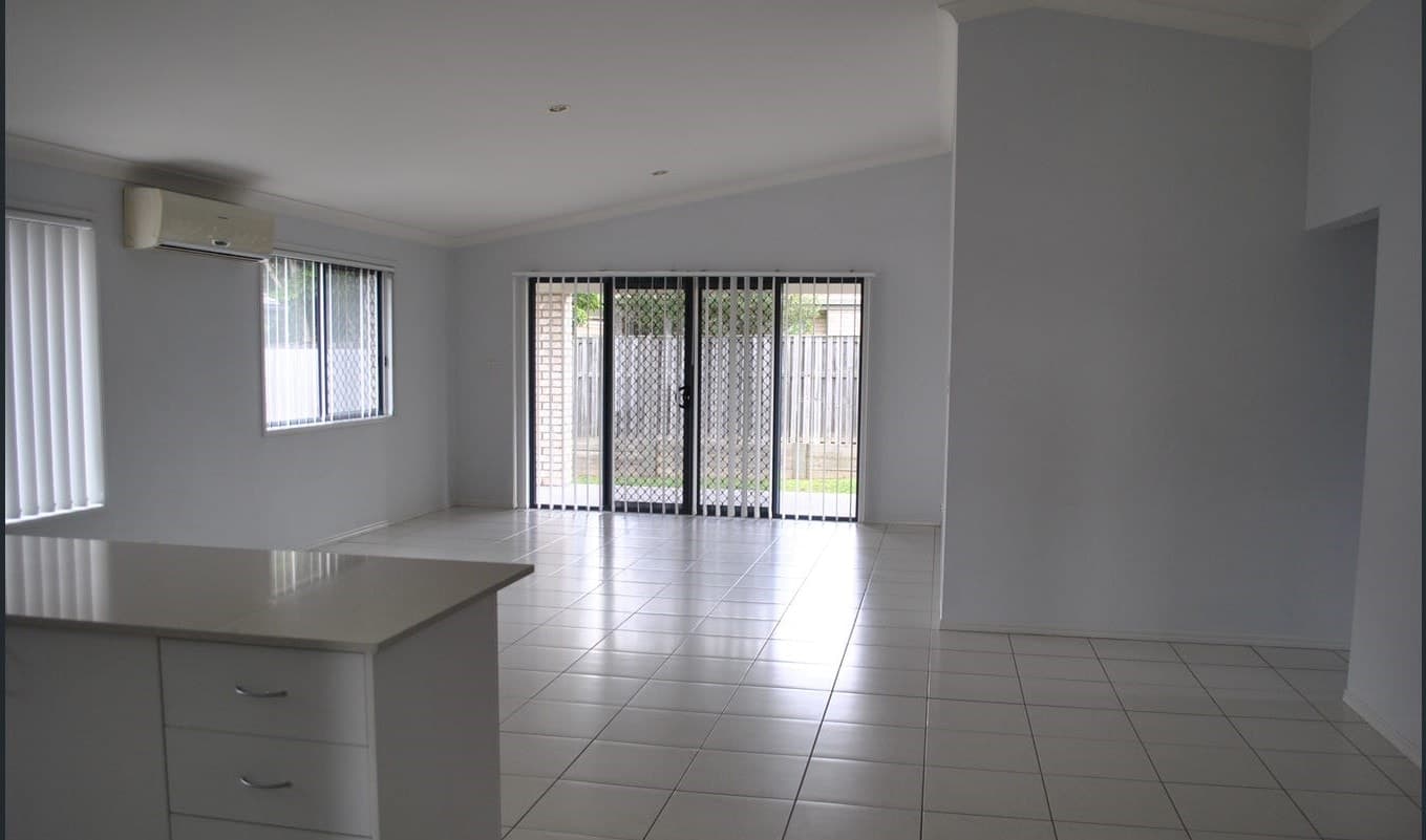 45 Dornoch Crescent, Raceview  QLD  4305, Raceview - Thumbnail 3