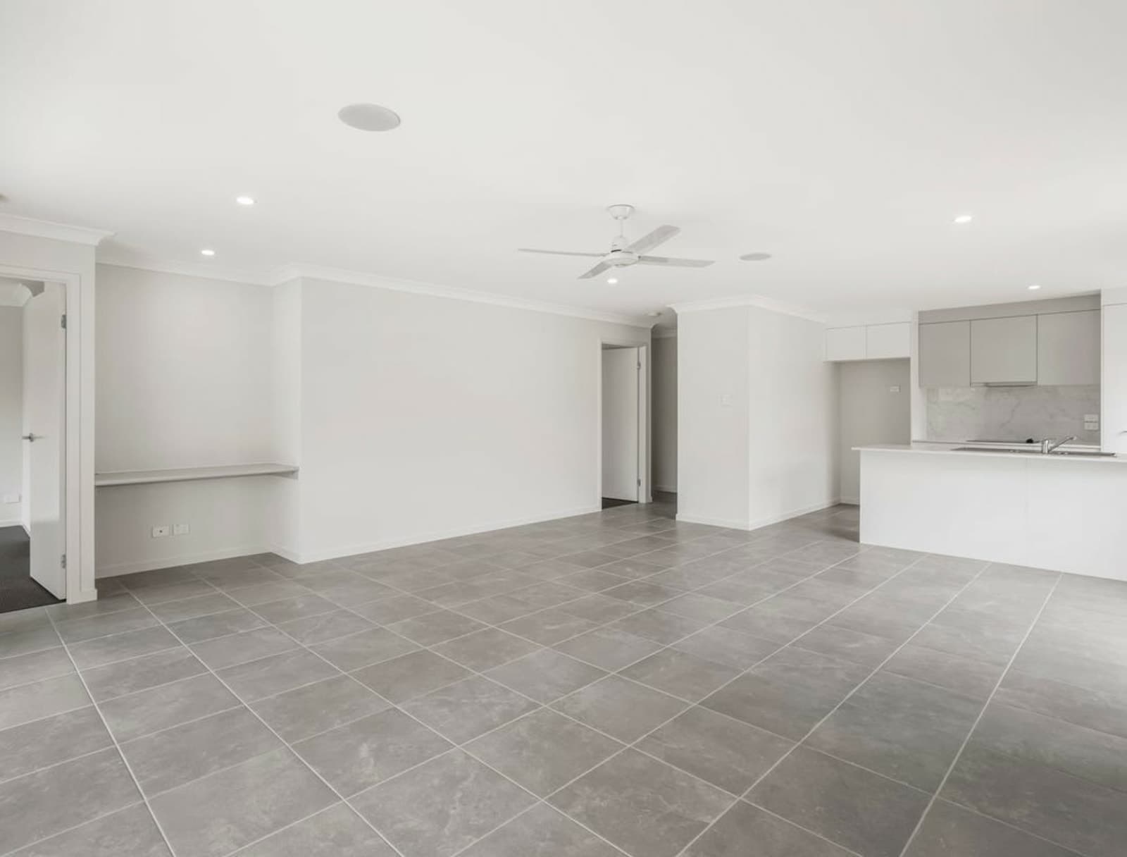 103 Falcon Circuit, FLAGSTONE, Flagstone - Thumbnail 3