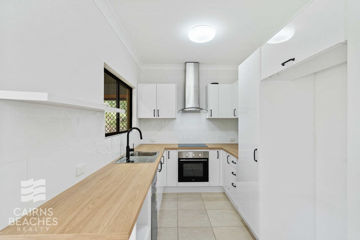 2 Burleigh Close, Kewarra Beach - Thumbnail 3