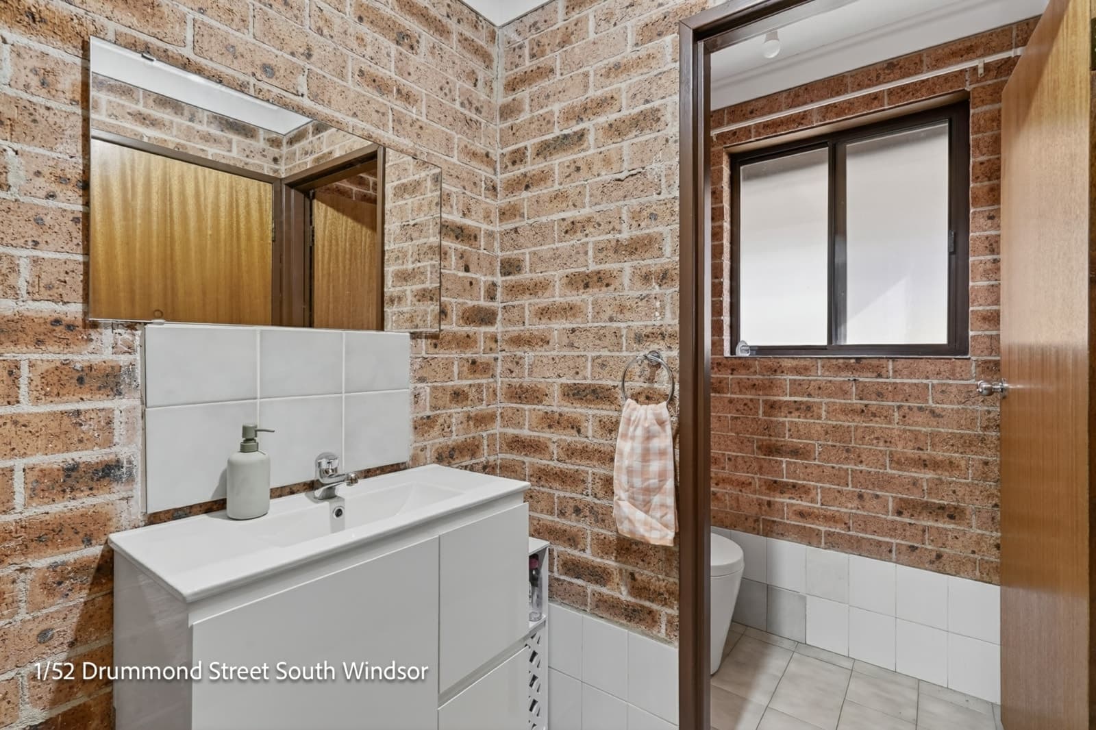 52 Drummond Street, SOUTH WINDSOR, South Windsor - Thumbnail 7
