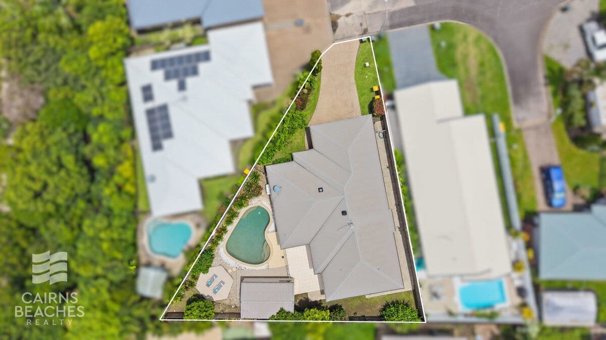 17 Bronte Close, Kewarra Beach - Image 1