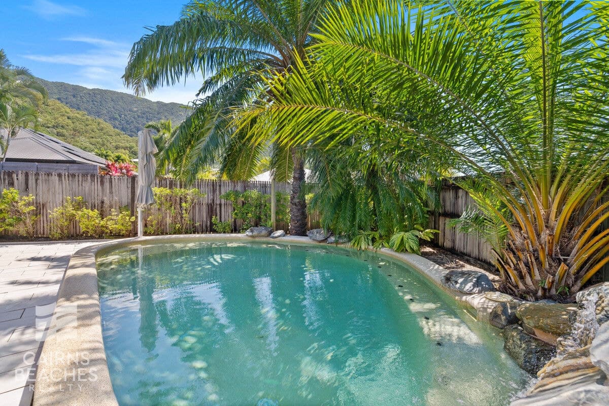 11 Savaii Close, Palm Cove - Thumbnail 3