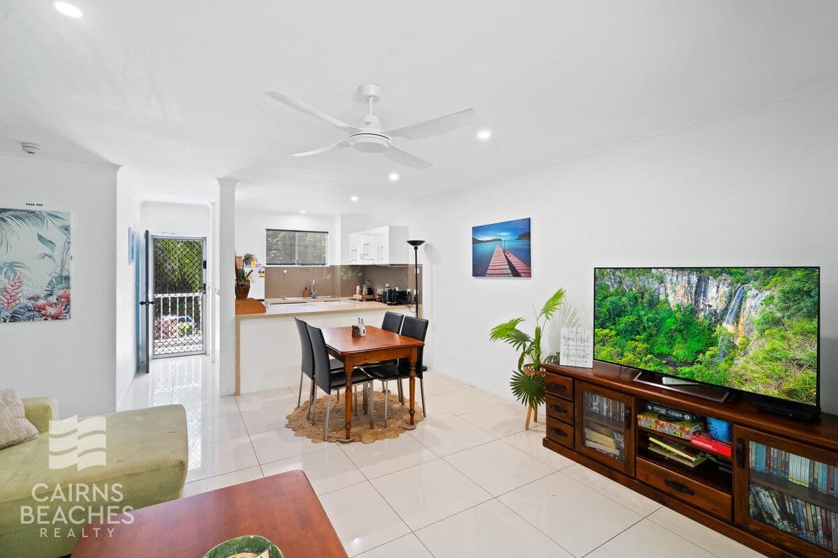 221/305-341 Coral Coast Drive, Palm Cove - Thumbnail 3