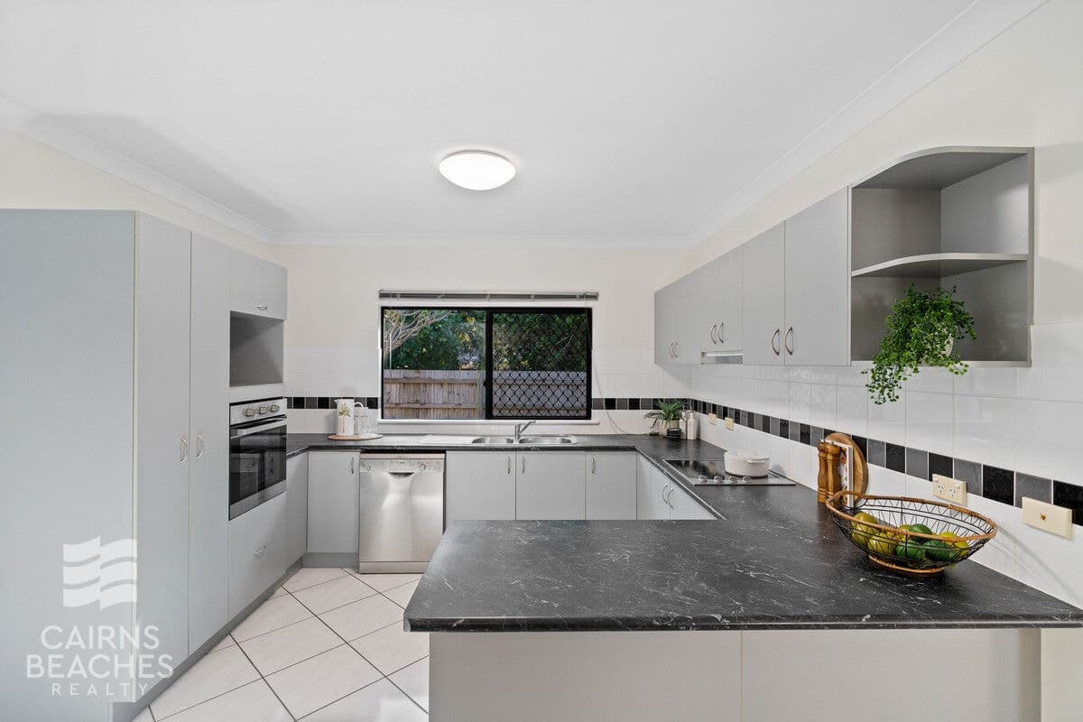 1 MacArthur Close, Palm Cove - Thumbnail 6