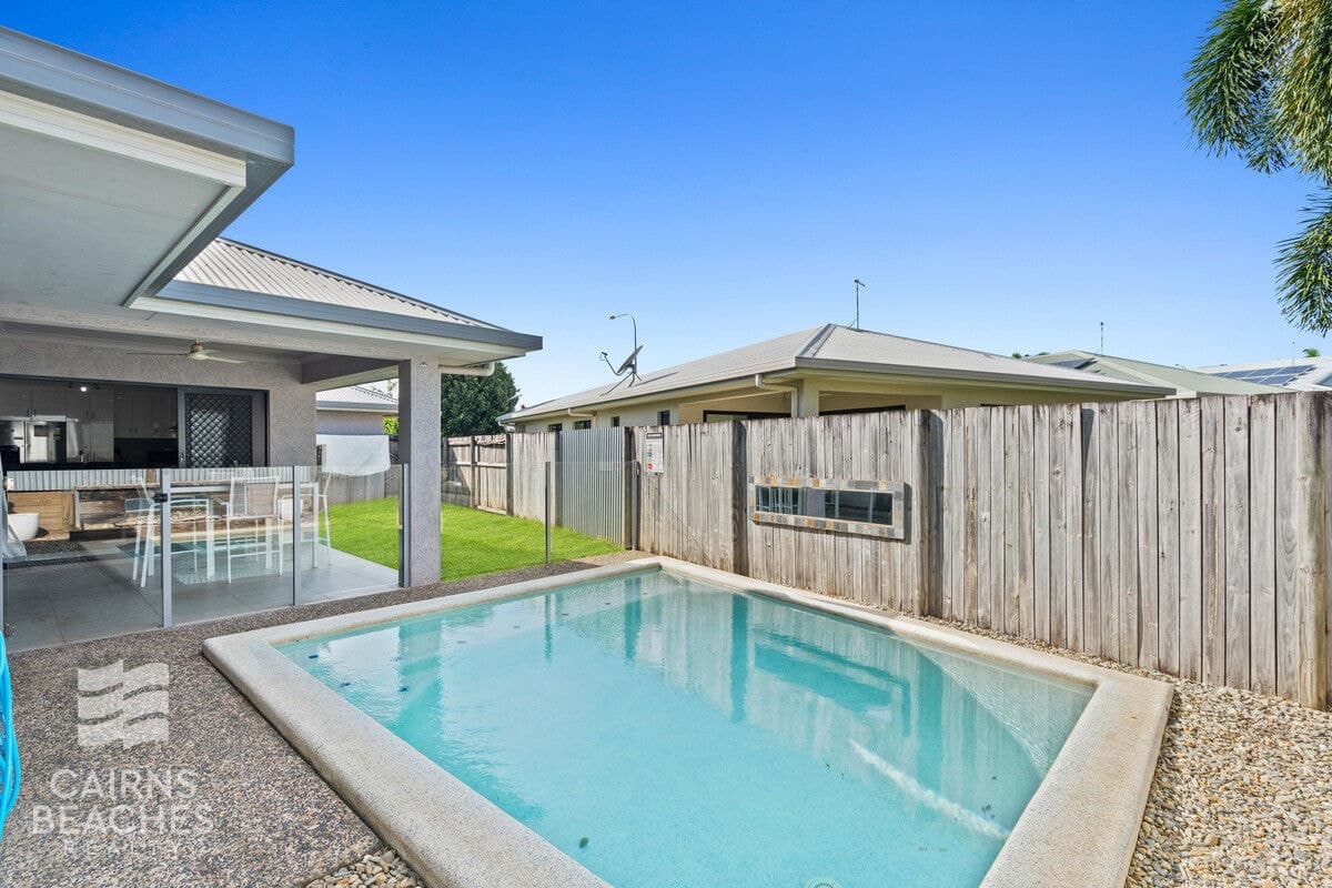 9 Hillary Drive, Smithfield - Thumbnail 2