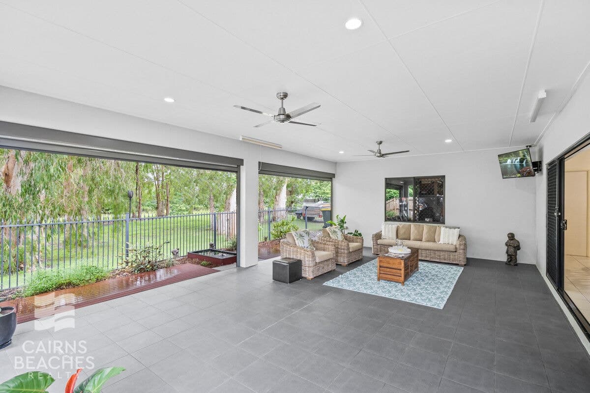 2 Natica Close, Trinity Beach - Thumbnail 2
