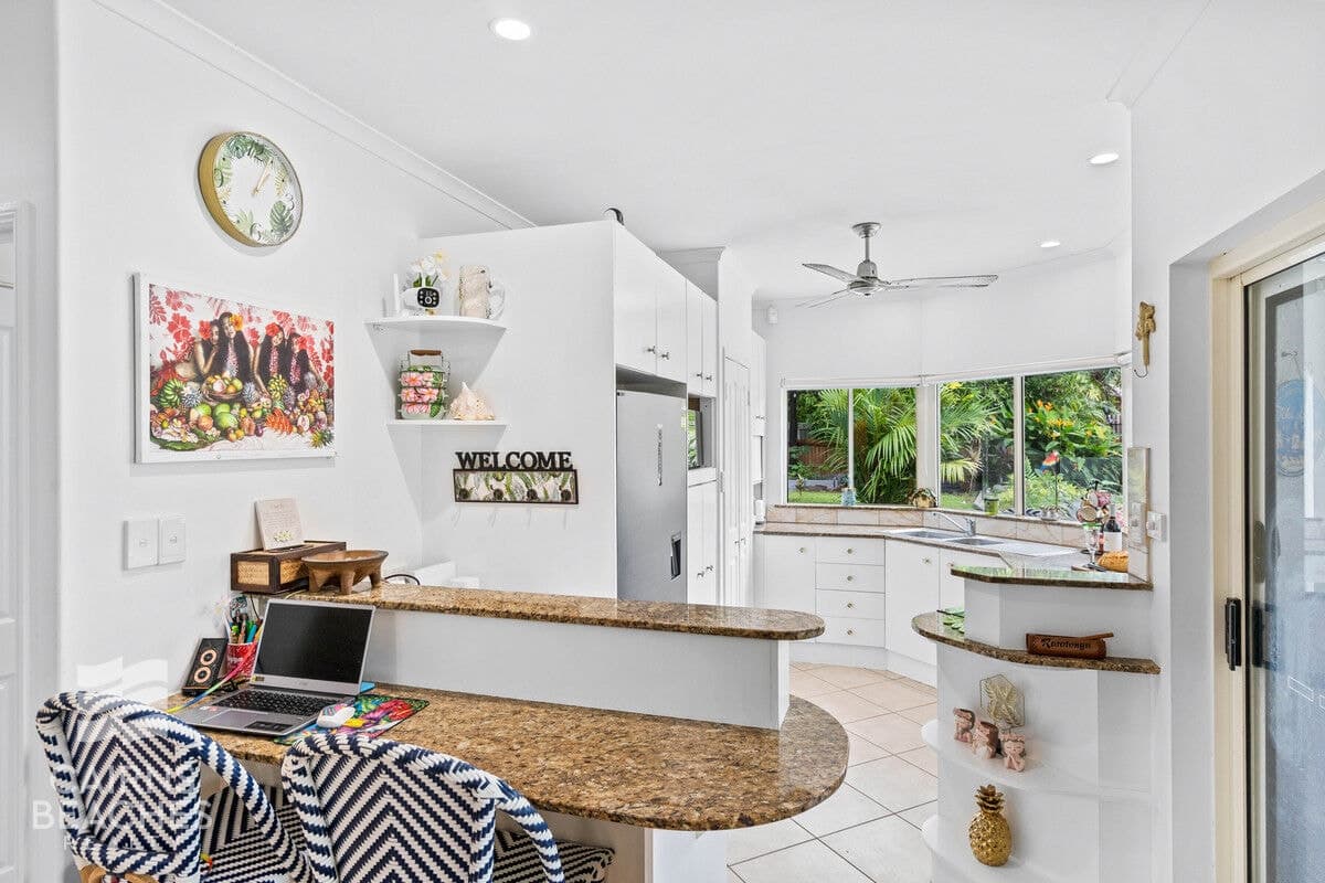 77 Moore Road, Kewarra Beach - Thumbnail 4