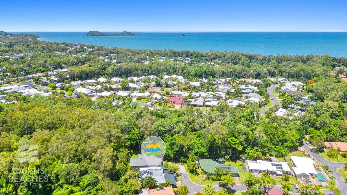 12 Greenhaven Street, Clifton Beach - Thumbnail 2