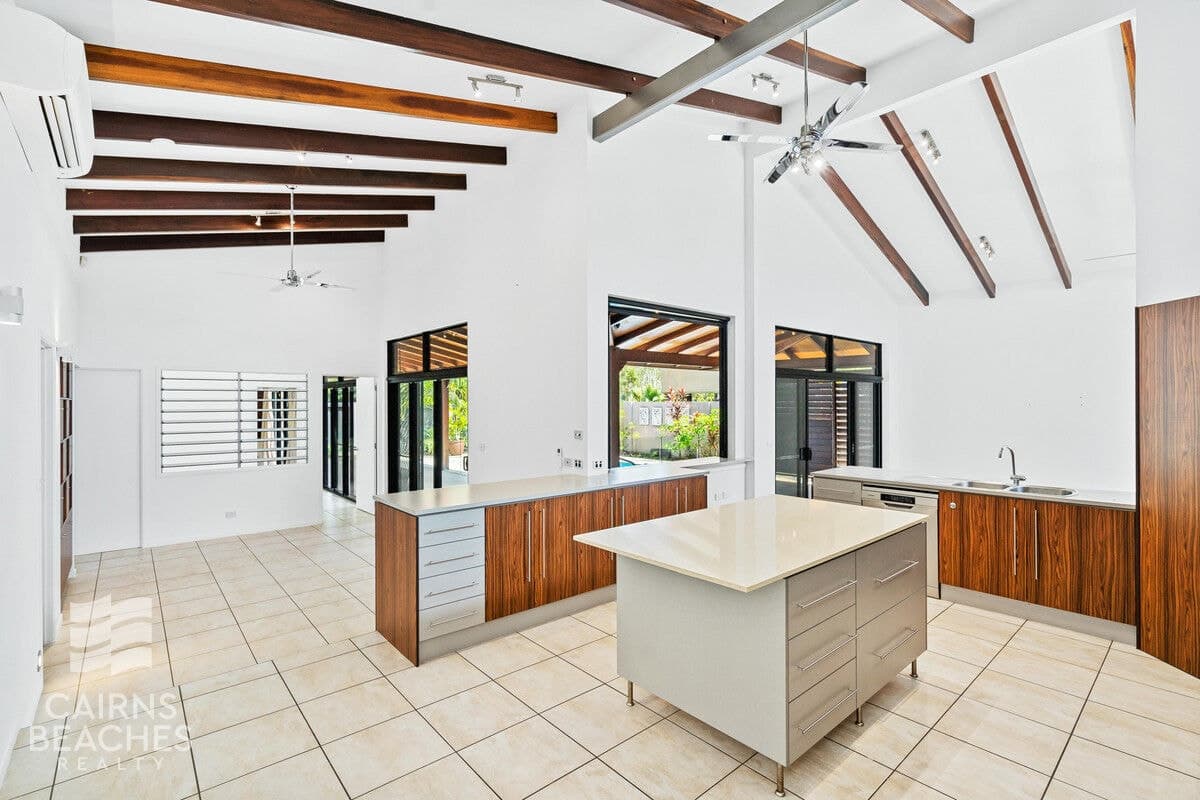 84 Cedar Road, Palm Cove - Thumbnail 7