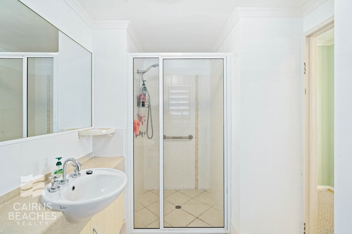 13/10-12 Oyster Court, Trinity Beach - Thumbnail 7