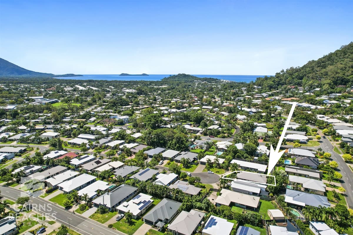 29 Hatch Close, Trinity Beach - Thumbnail 2